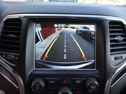Used 2018 Jeep Grand Cherokee Limited AWD/4WD image 20