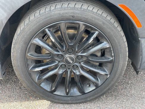 Used 2019 MINI Cooper Clubman S image 11