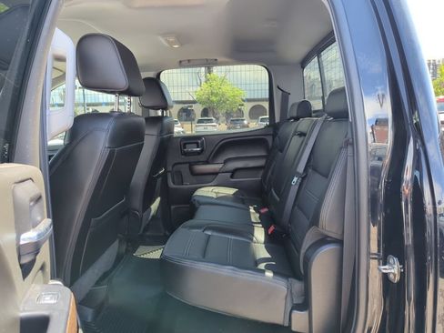 Used 2018 GMC Sierra 1500 Denali w/ Denali Ultimate Package AWD/4WD image 9
