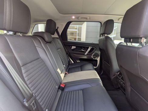 Used 2025 Land Rover Discovery Sport S image 19