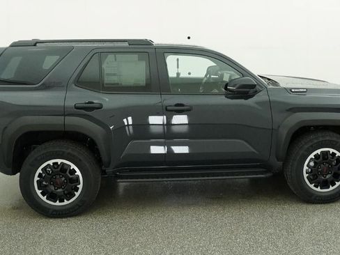 New 2026 Toyota 4Runner TRD Off-Road Premium AWD/4WD image 11