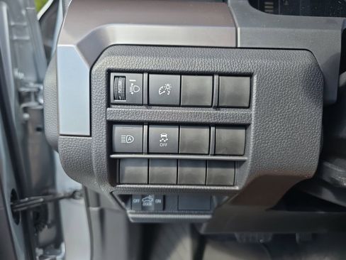 Used 2025 Toyota Tacoma SR5 image 26