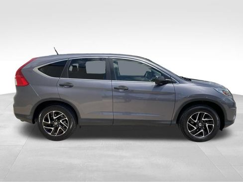 Used 2016 Honda CR-V SE image 4