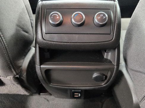 Used 2017 Chevrolet Traverse LT AWD/4WD image 22