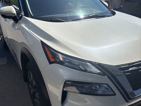 Used 2021 Nissan Rogue SV image 8