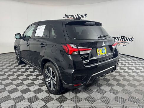 Used 2025 Mitsubishi Outlander Sport AWD image 8