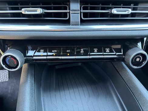 New 2026 Chevrolet Equinox EV LT image 26