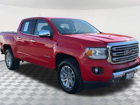 Used 2020 GMC Canyon SLT w/ Driver Alert Package image 3