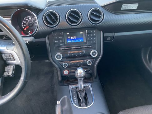 Used 2015 Ford Mustang Coupe image 12
