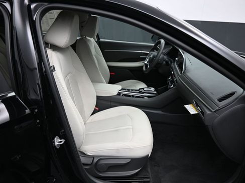 Certified 2023 Hyundai Sonata SEL FWD image 24