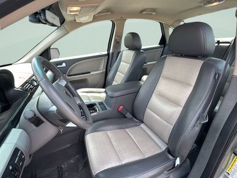 Used 2008 Mercury Sable AWD Sedan image 12