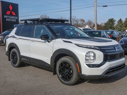 New 2026 Mitsubishi Outlander Trail Edition image 8