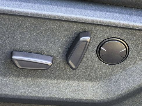 Used 2025 Ford F150 Lariat AWD/4WD image 14