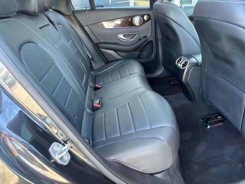 Used 2021 Mercedes-Benz GLC 300 4MATIC image 15