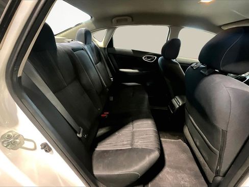 Used 2016 Nissan Sentra SV image 26