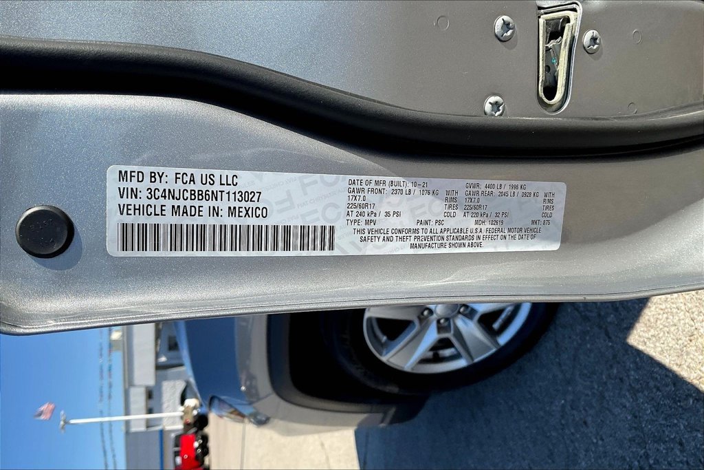 Used 2022 Jeep Compass Latitude FWD image 31
