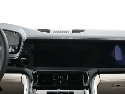 Certified 2026 Porsche Panamera image 11