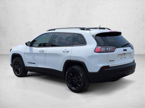 Used 2023 Jeep Cherokee Altitude Lux AWD/4WD image 6
