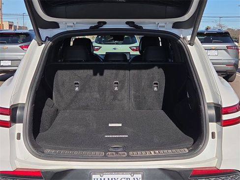 Used 2023 Genesis GV70 2.5T w/ Sport Prestige Package image 13