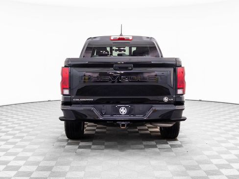 Used 2023 Chevrolet Colorado LT w/ LT Convenience Package II image 8