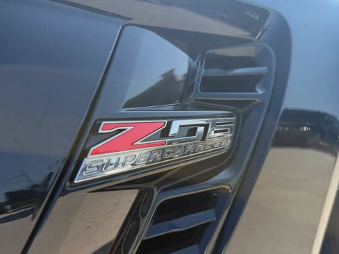 Used 2016 Chevrolet Corvette Z06 w/ 3LZ Preferred Equipment Group RWD image 10