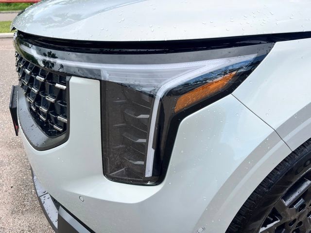 New 2026 Kia Carnival SX w/ SX Dark Edition Package FWD image 14