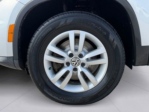 Used 2013 Volkswagen Tiguan image 9
