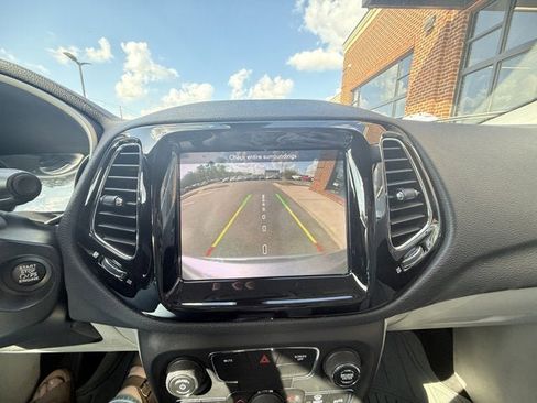 Used 2020 Jeep Compass Limited image 26