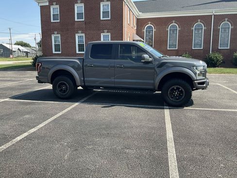 Used 2018 Ford F150 Raptor w/ Equipment Group 802A Luxury AWD/4WD image 3