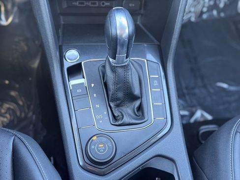 Used 2019 Volkswagen Tiguan SE w/ 3rd Row Seat Package image 19