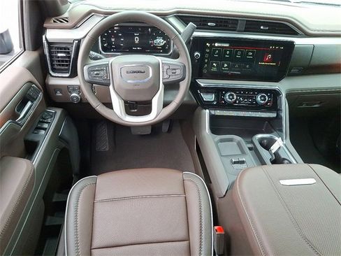 New 2026 GMC Sierra 2500 Denali w/ Denali Reserve Package image 7