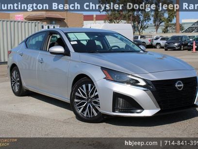 Used 2023 Nissan Altima 2.5 SV