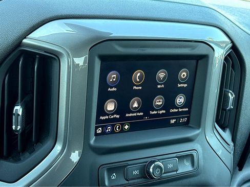 Used 2022 Chevrolet Silverado 1500 Custom image 9