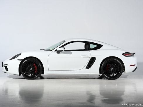 Used 2018 Porsche 718 Cayman S RWD image 10