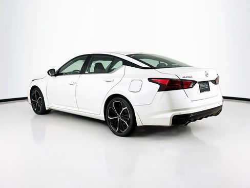 Used 2024 Nissan Altima 2.5 SR FWD image 5