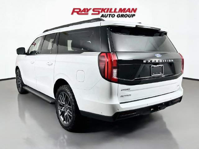 Used 2025 Ford Expedition Max Active AWD/4WD image 5