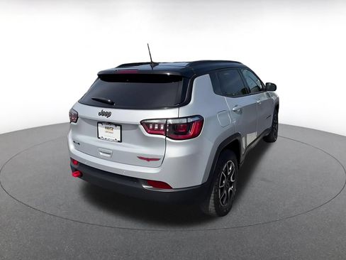 Used 2025 Jeep Compass Trailhawk AWD/4WD image 15