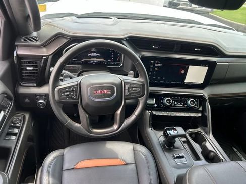 Used 2024 GMC Sierra 1500 AT4 w/ Technology Package AWD/4WD image 27