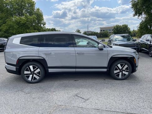 New 2026 Hyundai Ioniq 9 SEL image 8