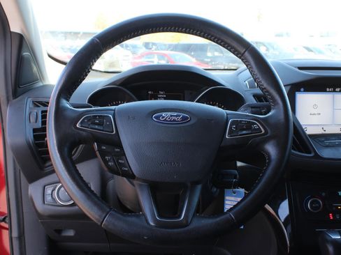 Used 2018 Ford Escape SE w/ SE Sport Appearance Package AWD/4WD image 9