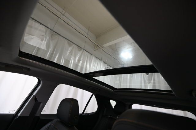Used 2022 Chevrolet Equinox Premier AWD/4WD image 22