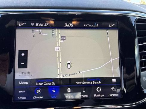 Used 2021 Jeep Grand Cherokee Overland RWD image 26