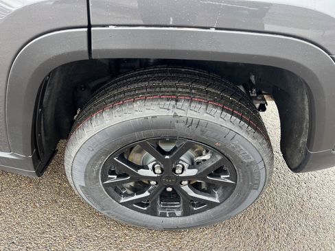 New 2026 Jeep Grand Cherokee Altitude AWD/4WD image 45