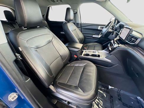 Used 2023 Ford Explorer Limited AWD/4WD image 27