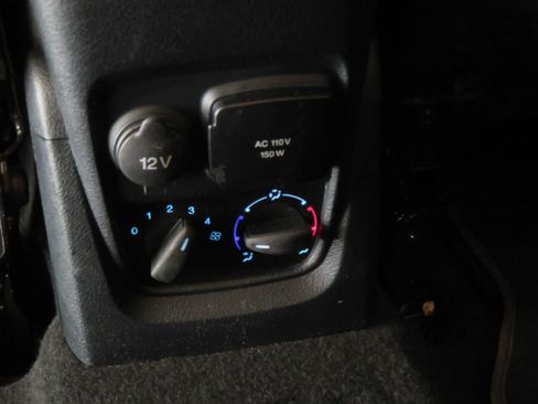 Used 2020 Ford Transit Connect XLT FWD image 49