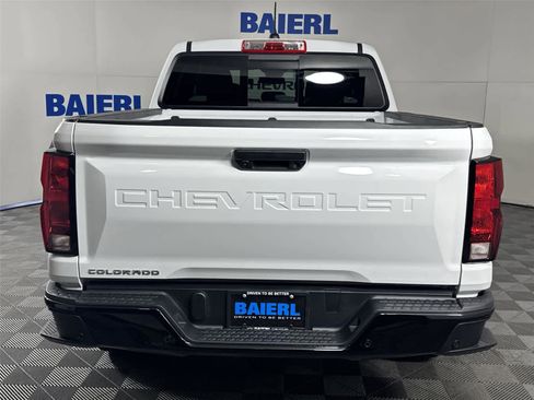 Used 2025 Chevrolet Colorado W/T w/ WT Convenience Package II image 4