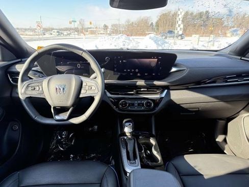 Used 2024 Buick Envista Sport Touring w/ Convenience I Package image 16