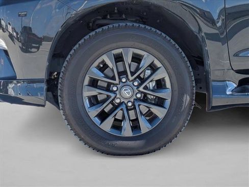 Used 2023 Lexus GX 460 Premium image 27