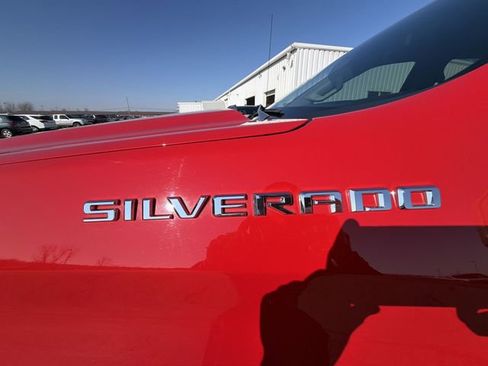 Certified 2021 Chevrolet Silverado 1500 Custom image 31