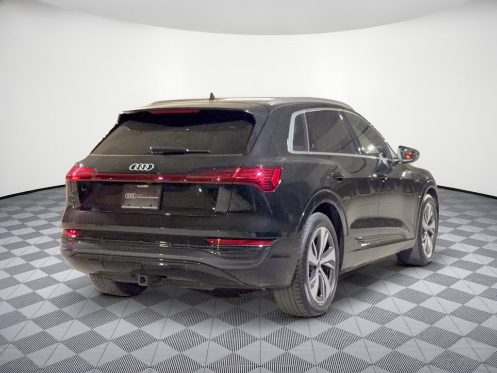 Used 2024 Audi Q8 e-tron Premium Plus AWD/4WD image 9